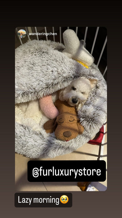 Cozy cocoon-style dog bed®